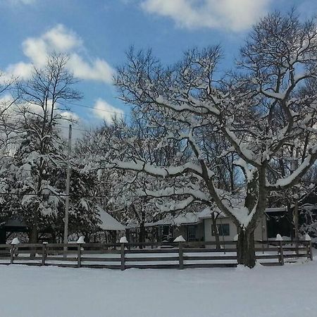 Bourbon Trail Cabin On The Farm Lawrenceburg Bagian luar foto