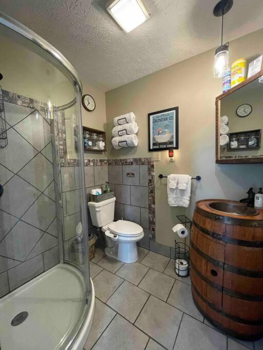 Bourbon Trail Cabin On The Farm Lawrenceburg Bagian luar foto