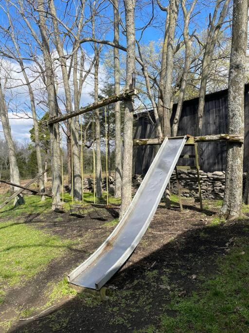 Bourbon Trail Cabin On The Farm Lawrenceburg Bagian luar foto